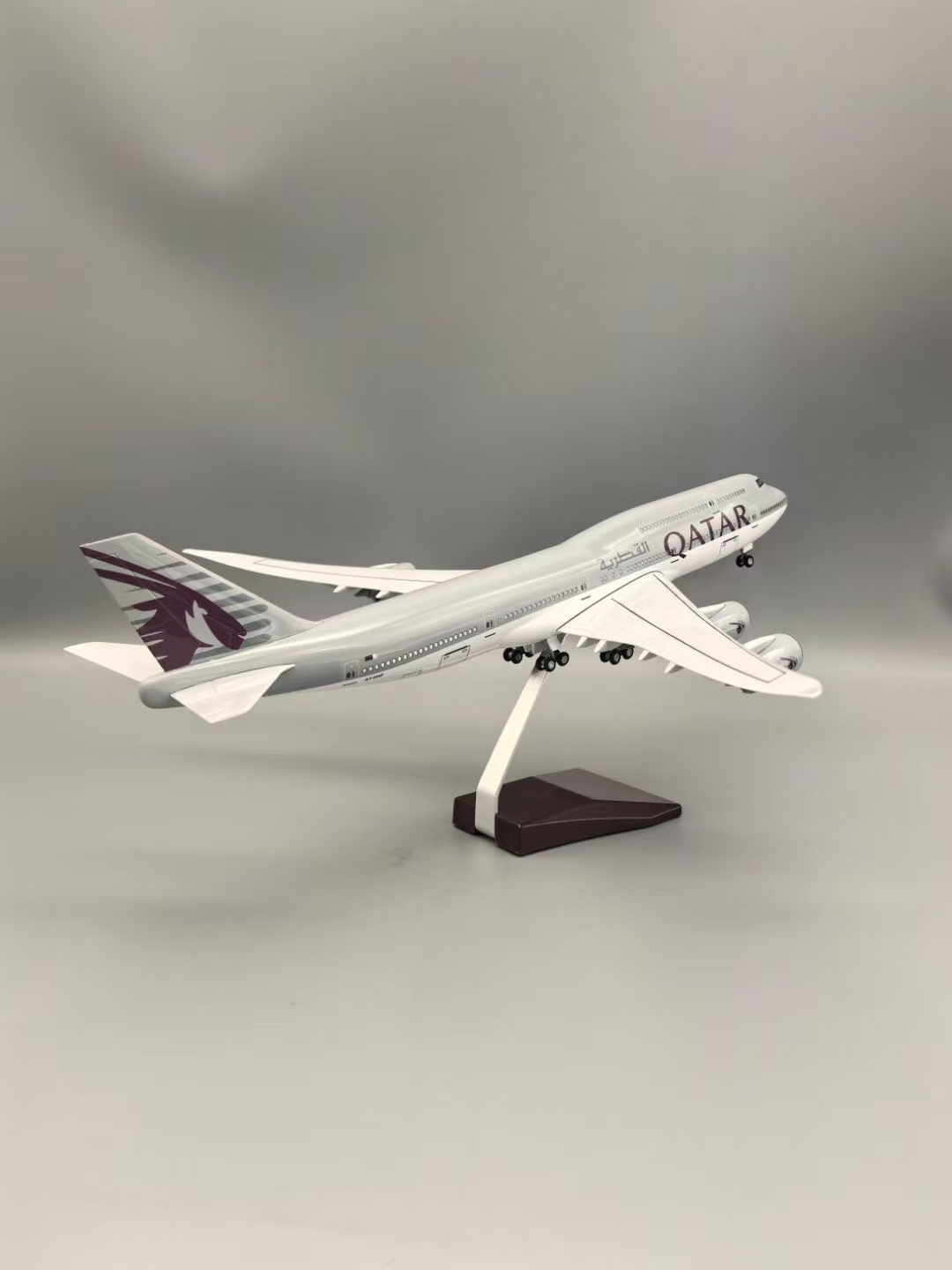 Airplane Model 1:130 Scale Boe - Home Decor Qatar ulasan dan harga