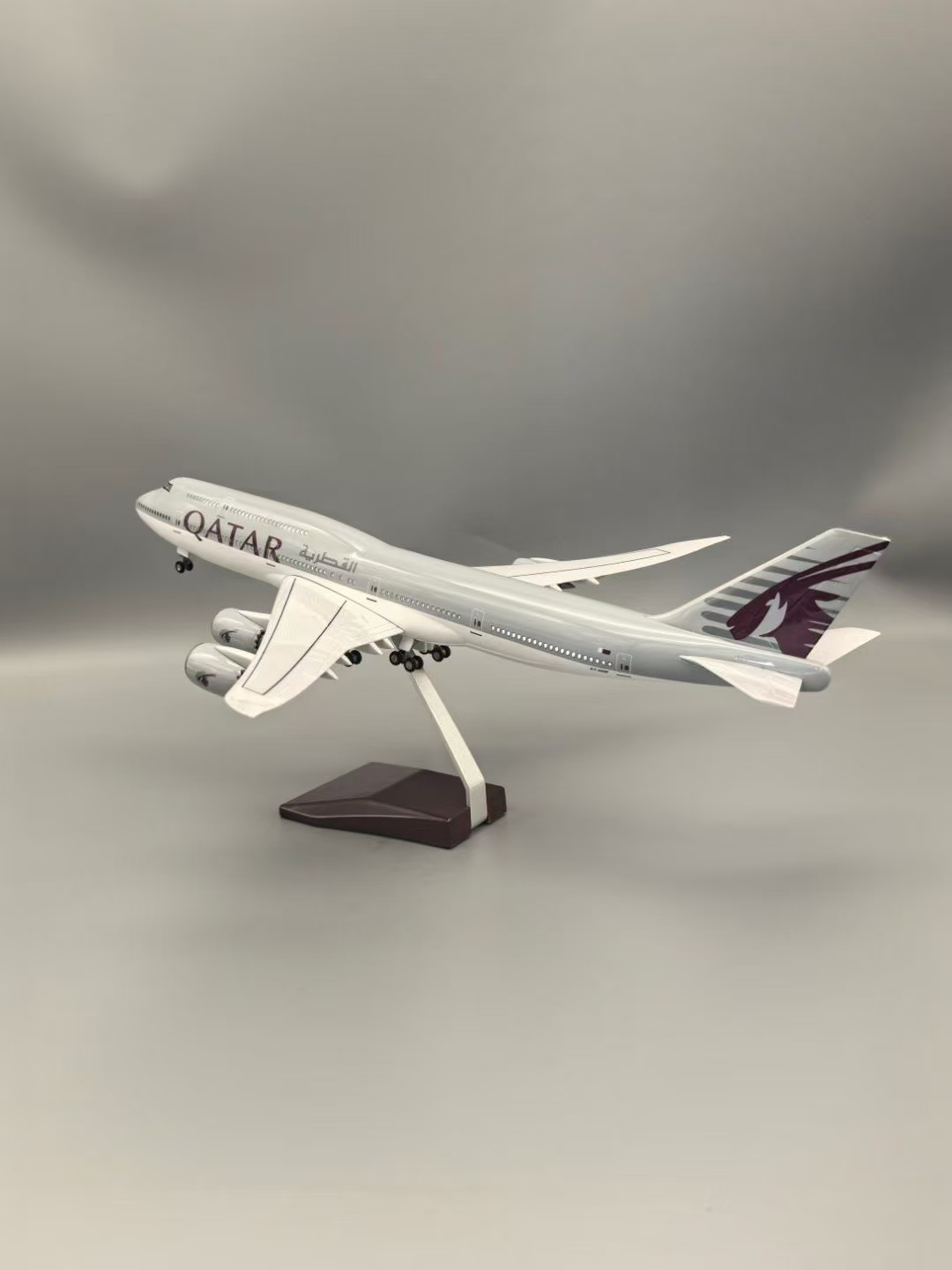 Airplane Model 1:130 Scale Boe - Home Decor Qatar ulasan dan harga