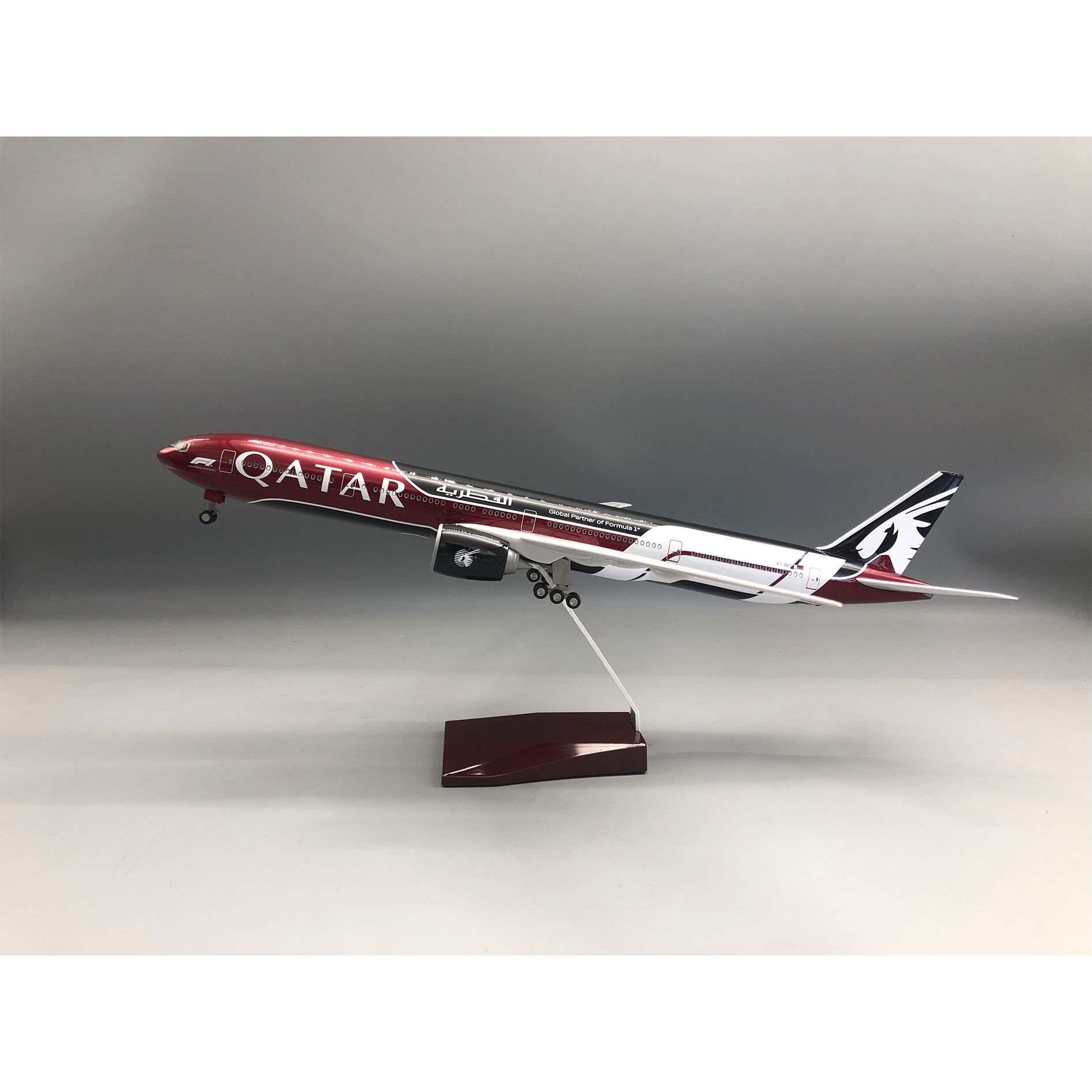 For B777-300 Qatar Model Airpl - Home Decor Qatar ulasan dan harga